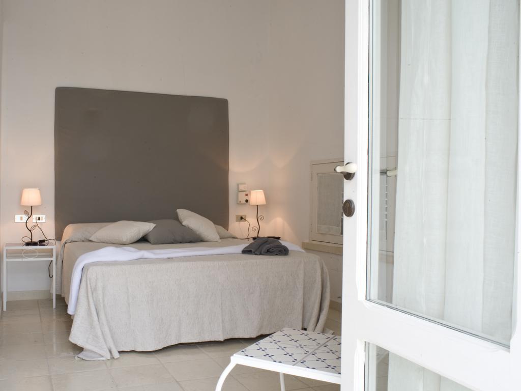 Borgo Fiore Country House Salice Salentino Exterior photo