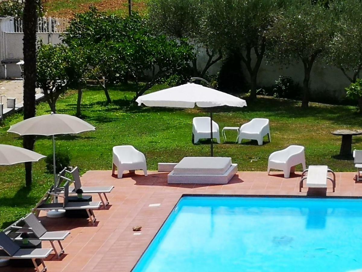 Borgo Fiore Country House Salice Salentino Exterior photo